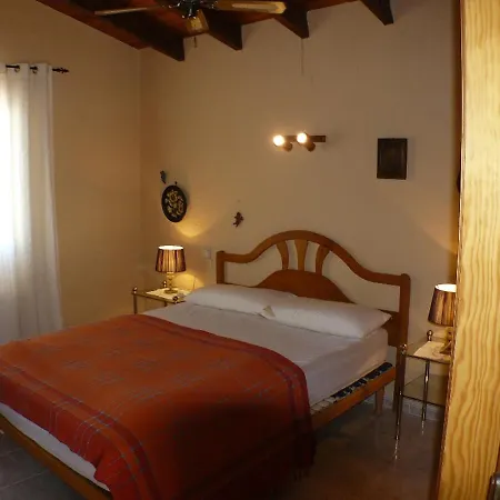 Villa Denia, 3 Dormitorios, 6 Personas - Es-262-6 Dénia